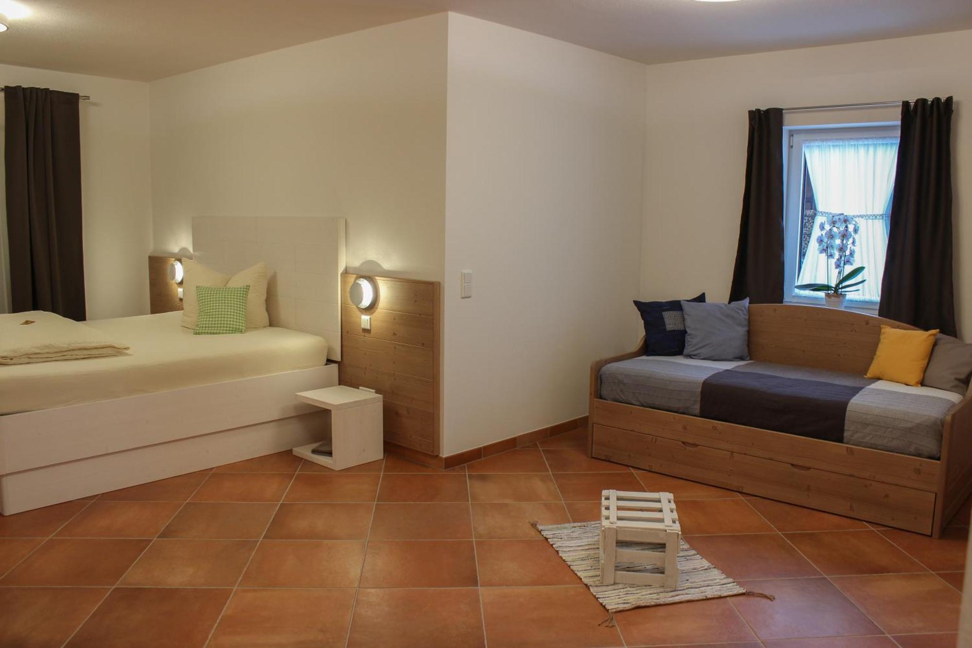 Wirtsberg Pension & Cafe Eching  Εξωτερικό φωτογραφία
